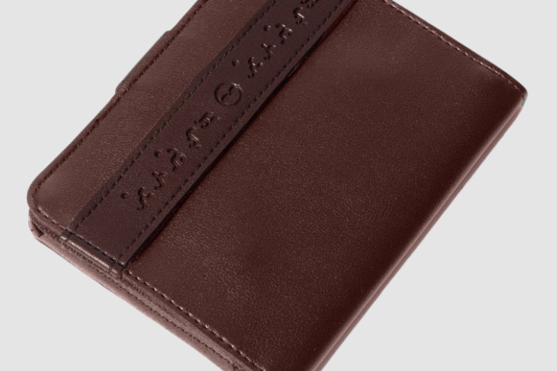 BAYBAYIN TRAVEL WALLET | LAKBAY